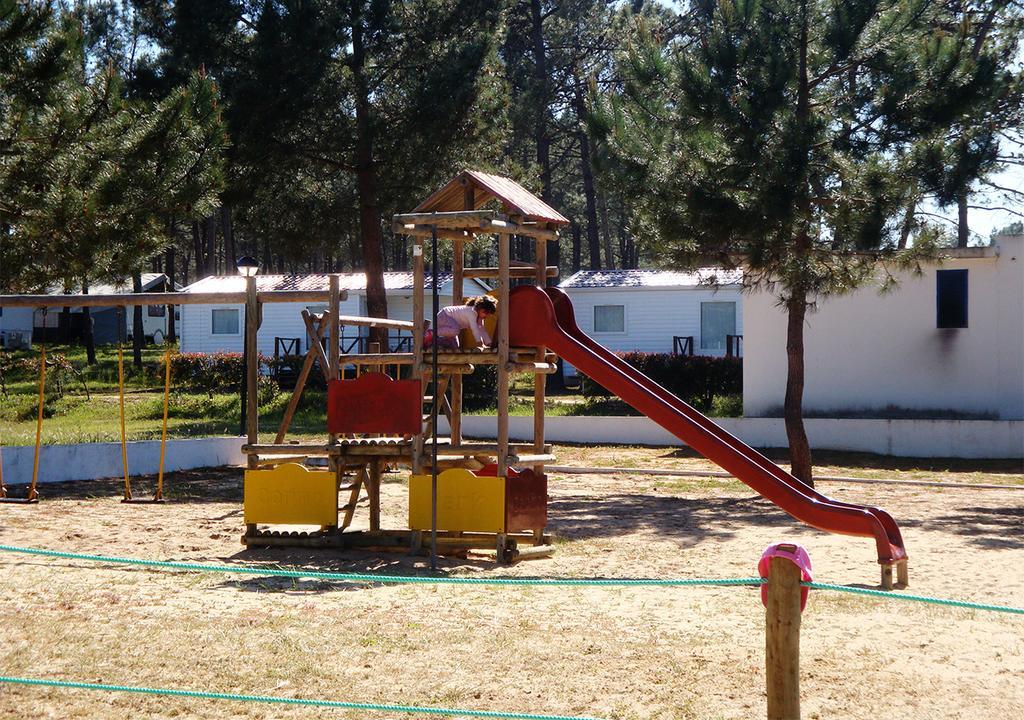 Hotel Parque De Campismo Orbitur Sitava Milfontes Malhadinhas Zewnętrze zdjęcie